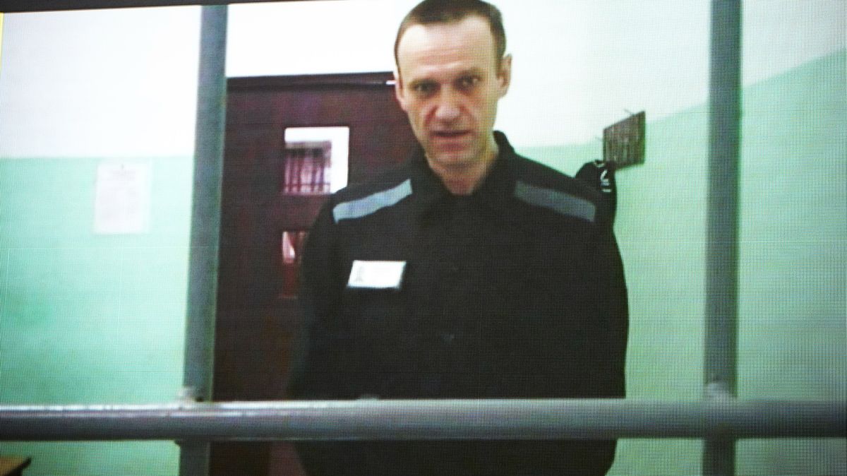 Navalného odvezli z vězení. Není jasné, kde se nachází